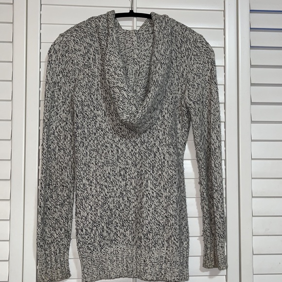 Roots sweater - Picture 4 of 5